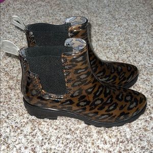 cheetah print rain boots